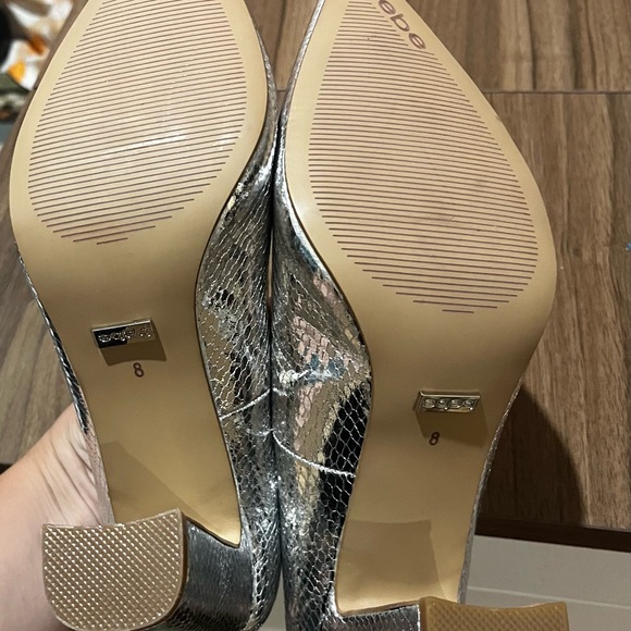 NWT Bebe Ariel Block Heel Pump, Size 8, silver, 3.5” heel - Picture 6 of 6